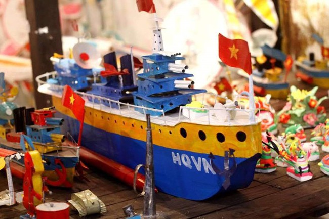 Bộ sưu tập đồ chơi truyền thống gắn liền với Tết Trung thu - Ảnh 2.
