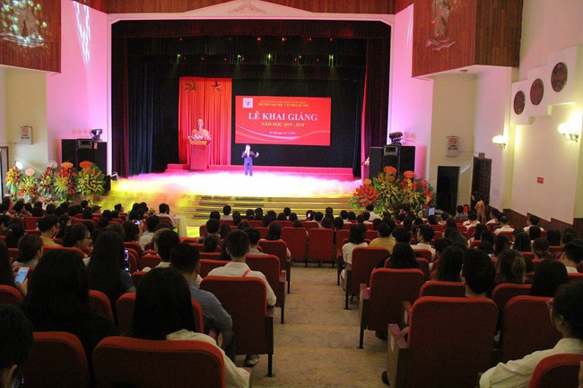 Thứ trưởng Tạ Quang Đông dự lễ khai giảng năm học 2019-2020 của trường Đại học Văn hóa Hà Nội - Ảnh 6.