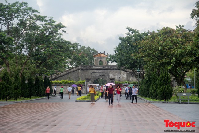 Đảng ủy Bộ VHTTDL dâng hương tại Thành Cổ Quảng Trị và Nhà lưu niệm cố Tổng Bí thư Lê Duẩn - Ảnh 3.