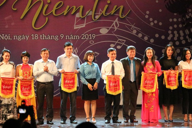 Liên hoan Nghệ thuật quần chúng Công đoàn Bộ lần thứ VIII - Ảnh 2.