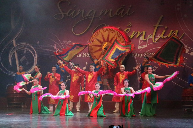 Liên hoan Nghệ thuật quần chúng Công đoàn Bộ lần thứ VIII - Ảnh 4.