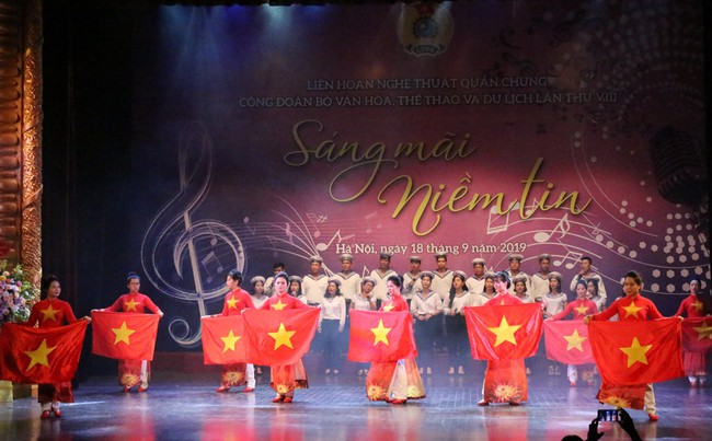 Liên hoan Nghệ thuật quần chúng Công đoàn Bộ lần thứ VIII - Ảnh 5.