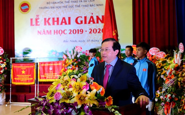 Thứ trưởng Tạ Quang Đông dự lễ Khai giảng năm học mới tại Trường Đại học TDTT Bắc Ninh  - Ảnh 1.