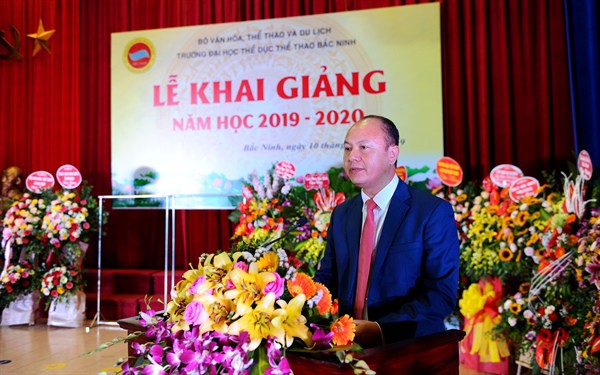 Thứ trưởng Tạ Quang Đông dự lễ Khai giảng năm học mới tại Trường Đại học TDTT Bắc Ninh  - Ảnh 2.