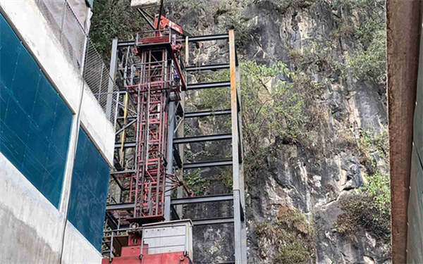 Bộ VHTTDL nêu ý kiến về Dự án Khu du lịch sinh thái văn hóa tâm linh Lũng Cú và Thang máy ngắm cảnh ở Đồng Văn, Hà Giang - Ảnh 3.