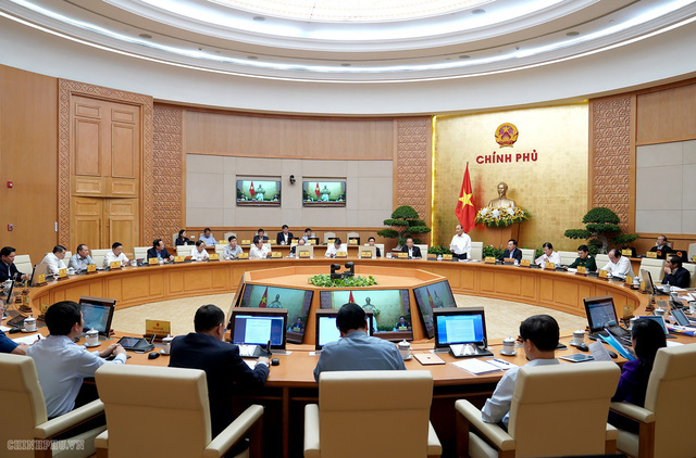 Chính phủ thống nhất gia hạn miễn thị thực cho công dân nhiều nước đến ngày 31/12/2022 - Ảnh 1.