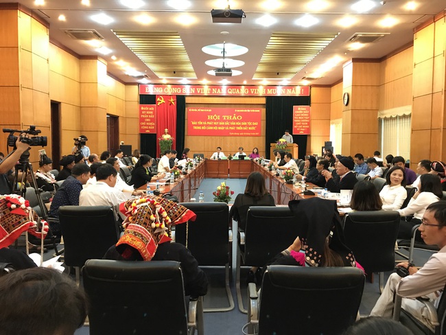 CHUYỂN BIẾN TRONG CÔNG TÁC BẢO TỒN, PHÁT HUY BẢN SẮC VĂN HÓA VÙNG ĐỒNG BÀO DÂN TỘC THIỂU SỐ - Ảnh 1.
