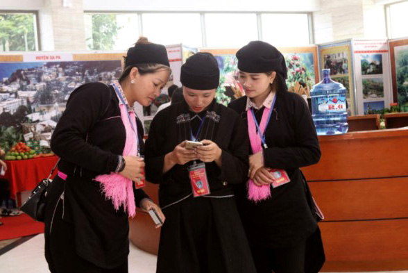 TÁC ĐỘNG CỦA CÁCH MẠNG CÔNG NGHIỆP ĐỐI VỚI VÙNG ĐỒNG BÀO DÂN TỘC THIỂU SỐ VÀ MIỀN NÚI - Ảnh 1.