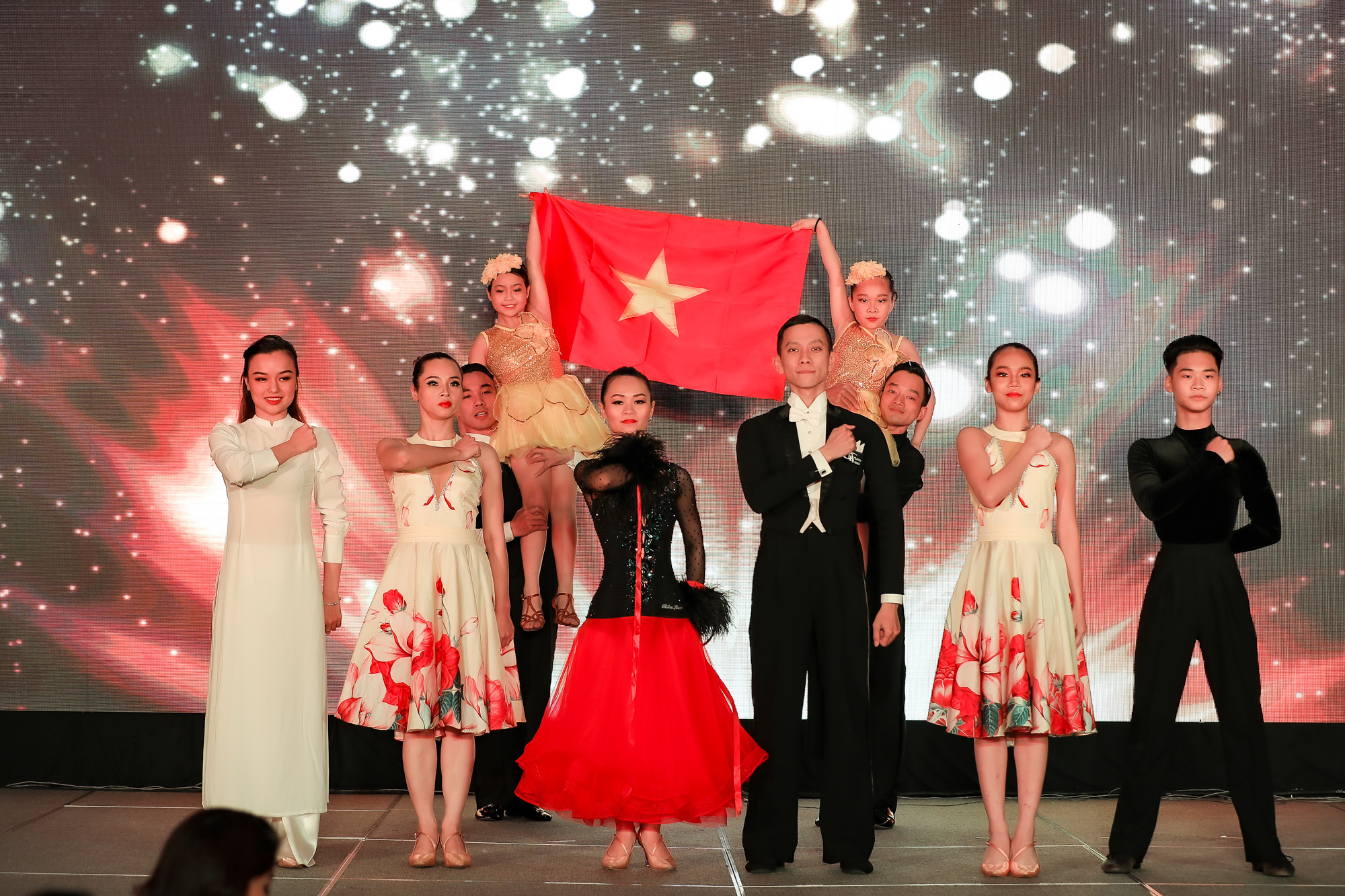 Bộ trưởng Nguyễn Ngọc Thiện tiếp các Đại sứ nước ngoài tại Việt Nam nhân dịp Tết Canh Tý 2020 - Ảnh 10.