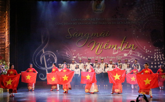 Phải đổi mới hình thức, phương thức thực hiện để hoạt động công đoàn có chiều sâu, hiệu quả - Ảnh 2.