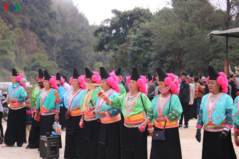 Không khí đón tết của đồng bào Mông tại xã Co Mạ Sơn La - Ảnh 1.