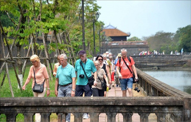 Tiếp tục đẩy mạnh phòng, chống dịch Covid-19 trong hoạt động văn hóa, thể thao và du lịch - Ảnh 1.
