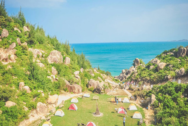 Bình Định phê duyệt Đề án Đảm bảo môi trường trong hoạt động du lịch đến năm 2025, tầm nhìn đến năm 2030 - Ảnh 3.