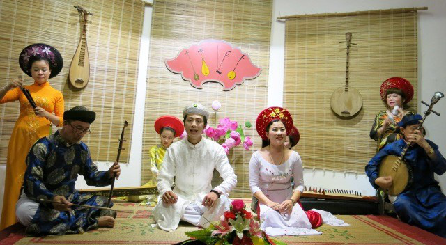 Tiếp tục triển khai Đề án Bảo tồn và phát huy giá trị Di sản văn hóa phi vật thể Ca Huế  - Ảnh 1.