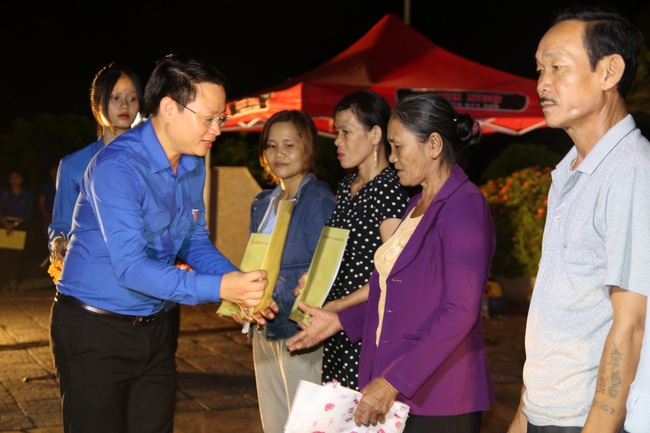 Đoàn thanh niên Bộ VHTTDL tổ chức chương trình nghệ thuật Kỷ niệm 73 năm Ngày Thương binh Liệt sĩ - Ảnh 3.