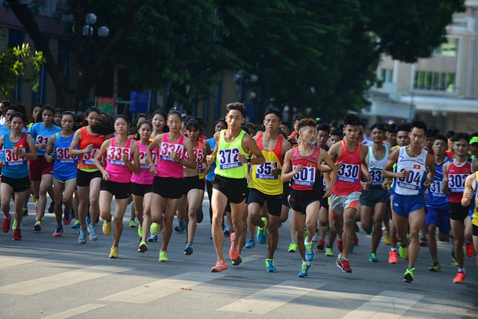 Tổ chức "Giải chạy VPBank Hanoi Marathon ASEAN 2020" - Ảnh 1.