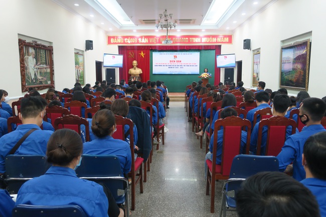 Sôi nổi Diễn đàn Tuổi trẻ Bộ VHTTDL tự hào tiến bước dưới cờ Đảng - Ảnh 2.