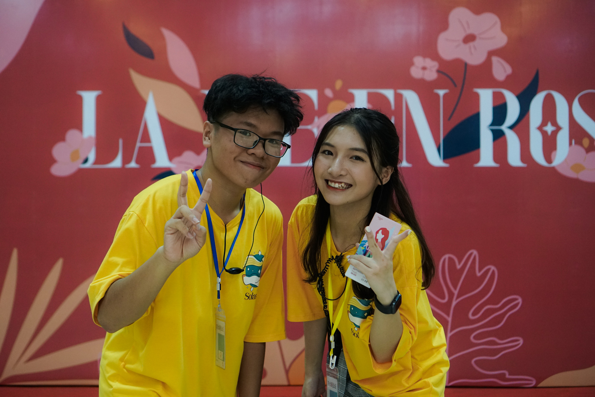 Nhiều nghệ sĩ nổi tiếng hào hứng tham dự chương trình gây quỹ từ thiện cho trẻ em nghèo tại Hòa Bình - Ảnh 1.