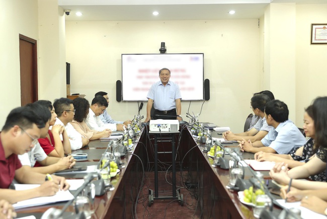 Thứ trưởng Nguyễn Văn Hùng: Cần phát huy tính chủ động trong nghiên cứu phát triển du lịch - Ảnh 1.