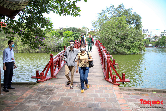Bài 1: Sẵn sàng đón đầu “làn sóng” du lịch trở lại  - Ảnh 1.