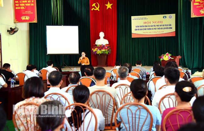 Bảo vệ môi trường Di sản Tràng An gắn với phát triển du lịch bền vững - Ảnh 1.