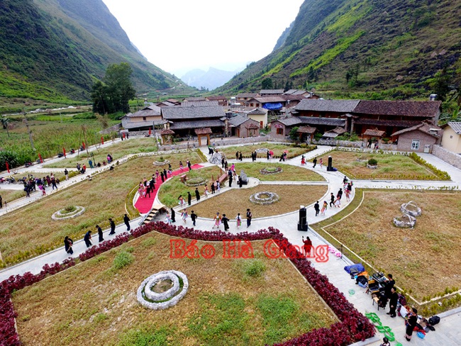 Hà Giang: Du lịch "cán đích" chỉ tiêu nghị quyết - Ảnh 1.