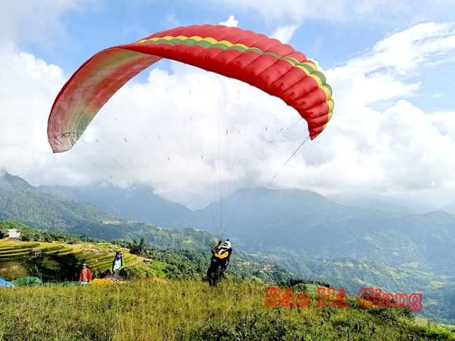 Hà Giang: Du lịch "cán đích" chỉ tiêu nghị quyết - Ảnh 3.