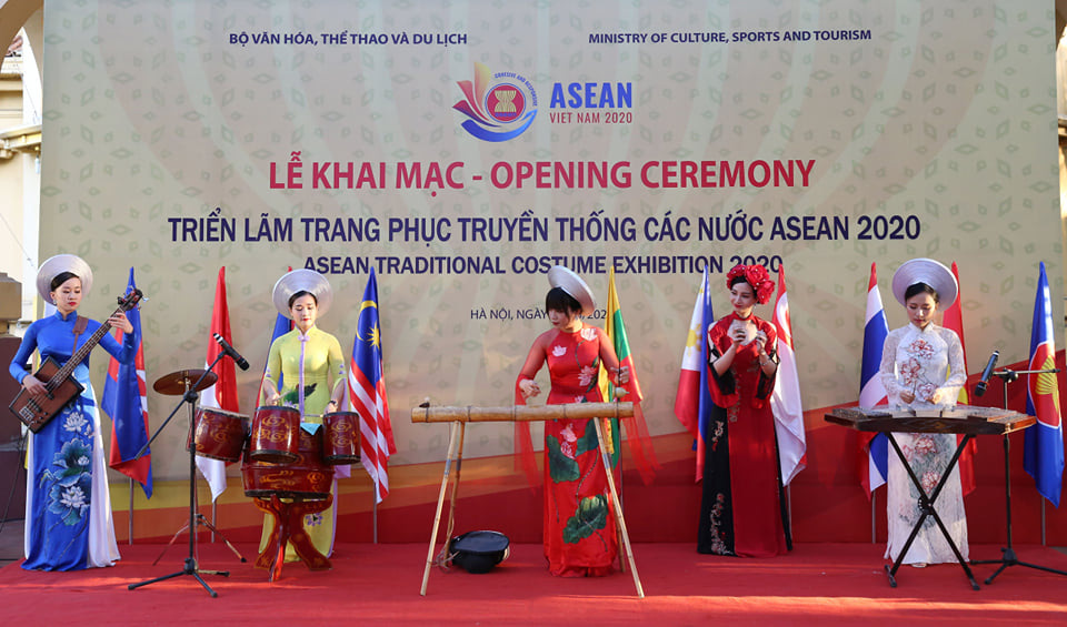 Ngắm trang phục truyền thống của các quốc gia ASEAN - Ảnh 2.