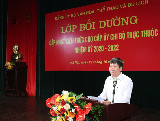 Đảng ủy Bộ VHTTDL tổ chức Lớp “Bồi dưỡng, cập nhật kiến thức dành cho cấp Ủy các chi bộ trực thuộc nhiệm kỳ 2020-2022" - Ảnh 1.