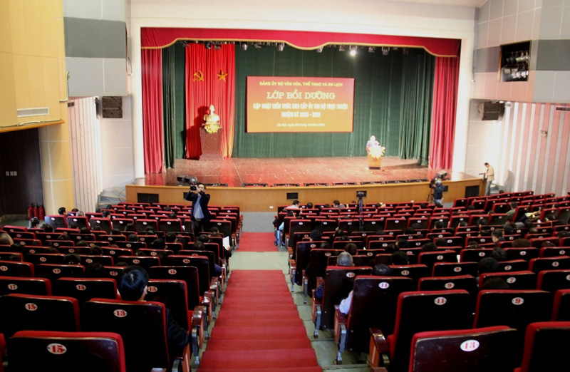 Đảng ủy Bộ VHTTDL tổ chức Lớp “Bồi dưỡng, cập nhật kiến thức dành cho cấp Ủy các chi bộ trực thuộc nhiệm kỳ 2020-2022" - Ảnh 3.