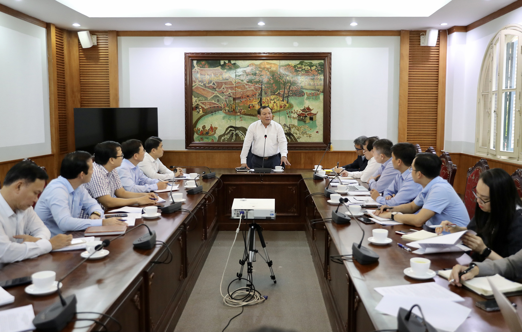 Hội nghị toàn quốc về du lịch: Quyết tâm phát triển của ngành sau đại dịch Covid-19 - Ảnh 2.
