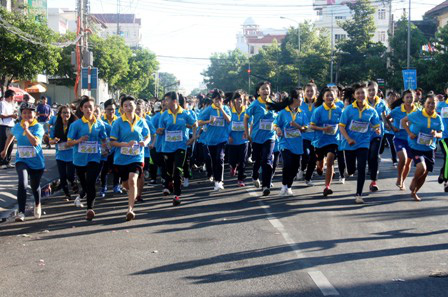 Giải Việt dã "Chạy vì sức khỏe cộng đồng" Bình Thuận 2020 - Ảnh 1.