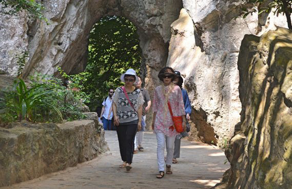 Đà Nẵng sẽ miễn phí tham quan khu di tích, danh thắng - Ảnh 1.