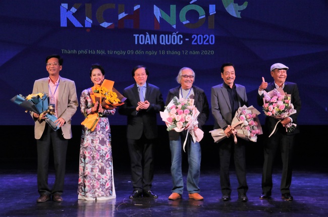 Điểm báo hoạt động ngành Văn hóa, Thể thao và Du lịch ngày 10/12/2020 - Ảnh 1.
