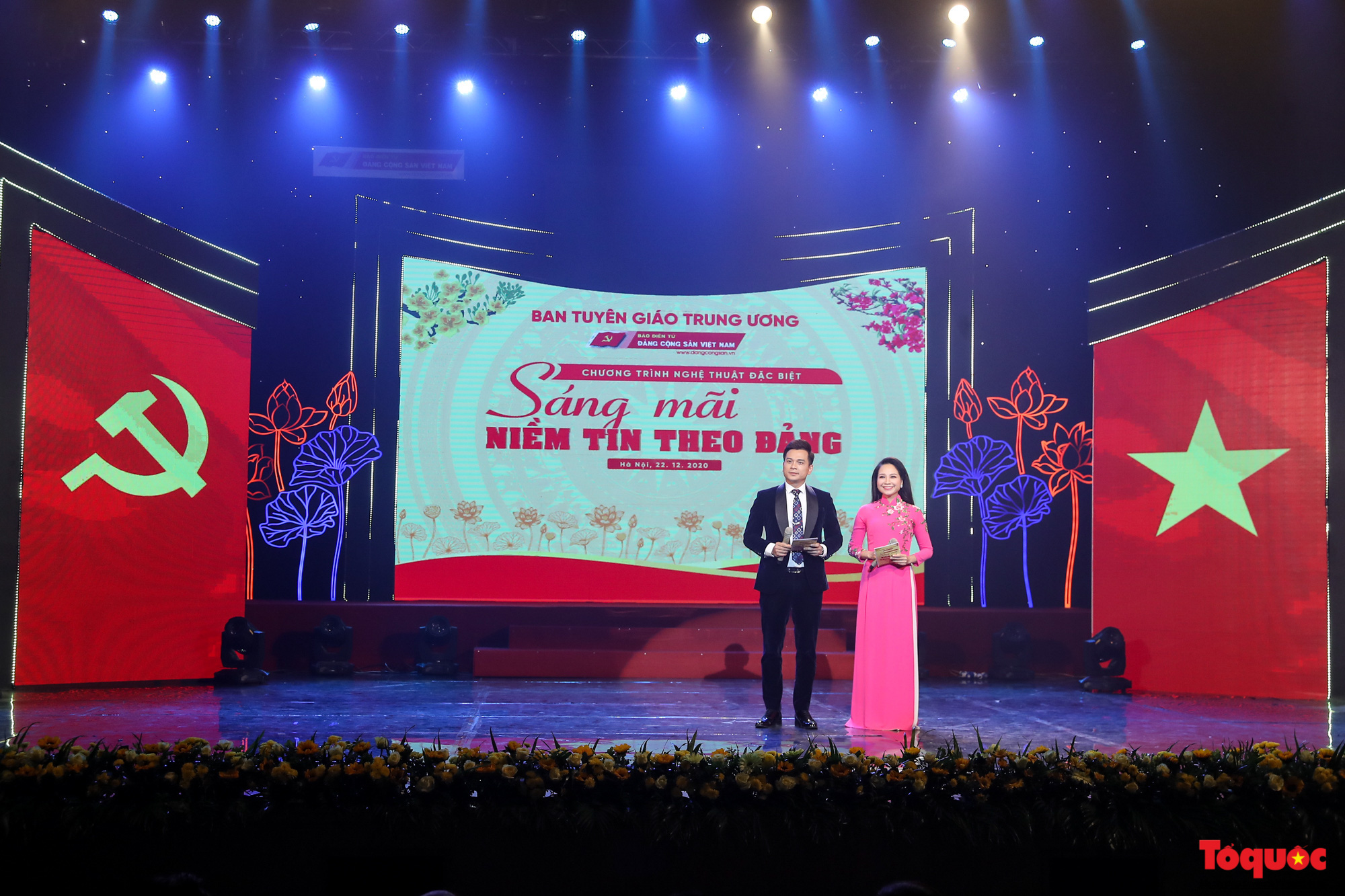 Hào hùng chương trình nghệ thuật “Sáng mãi niềm tin theo Đảng”  - Ảnh 1.
