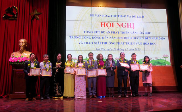 Văn hóa đọc trong cộng đồng giúp người dân khai thác và sử dụng thông tin, tri thức hiệu quả - Ảnh 4.