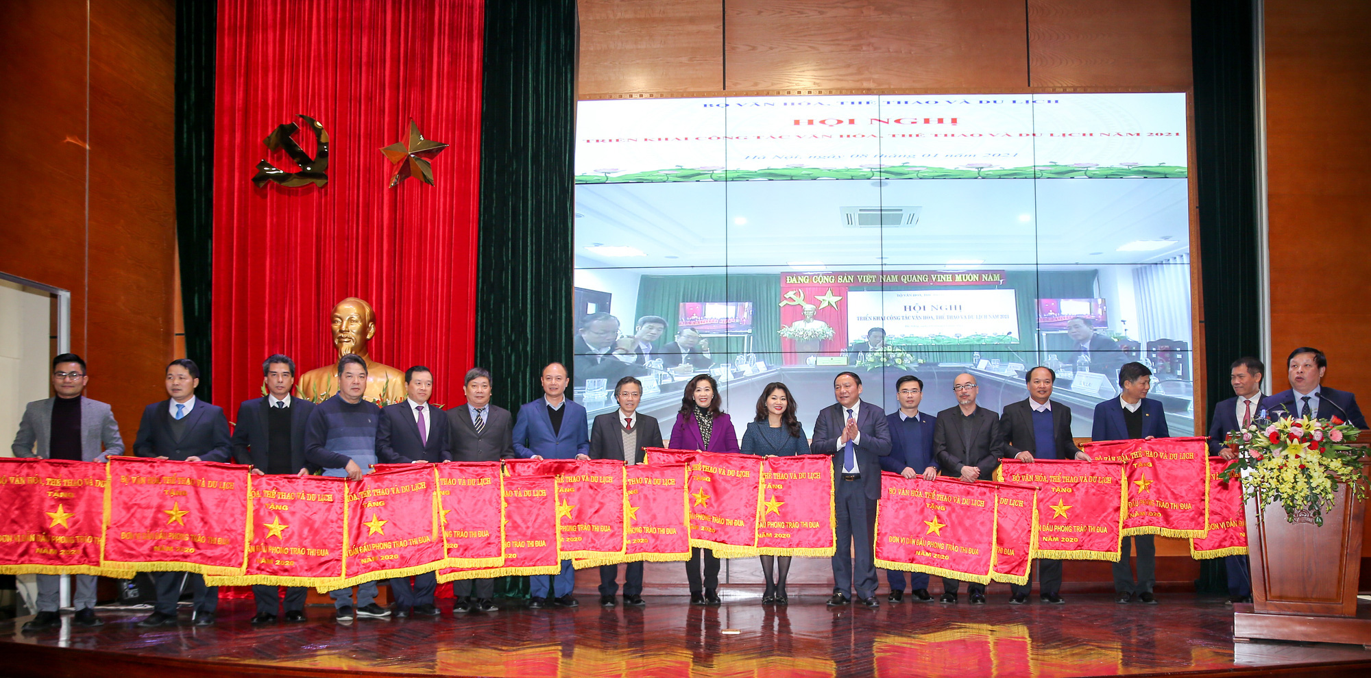 Bộ VHTTDL phát động phong trào thi đua yêu nước năm 2021 với 8 nội dung lớn - Ảnh 2.