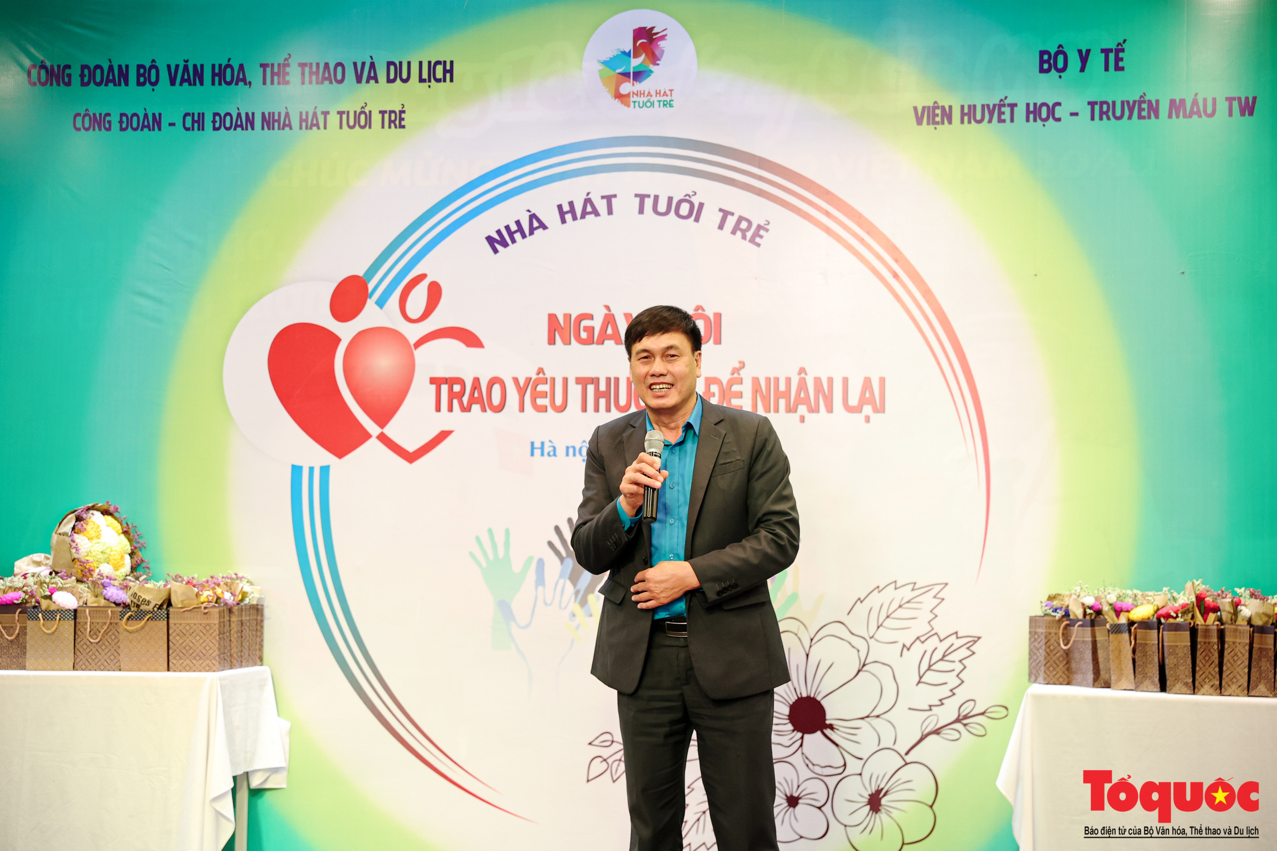Đông đảo các nghệ sĩ Việt tham gia hiến máu với thông điệp ý nghĩa "Trao yêu thương để nhận lại" - Ảnh 4.