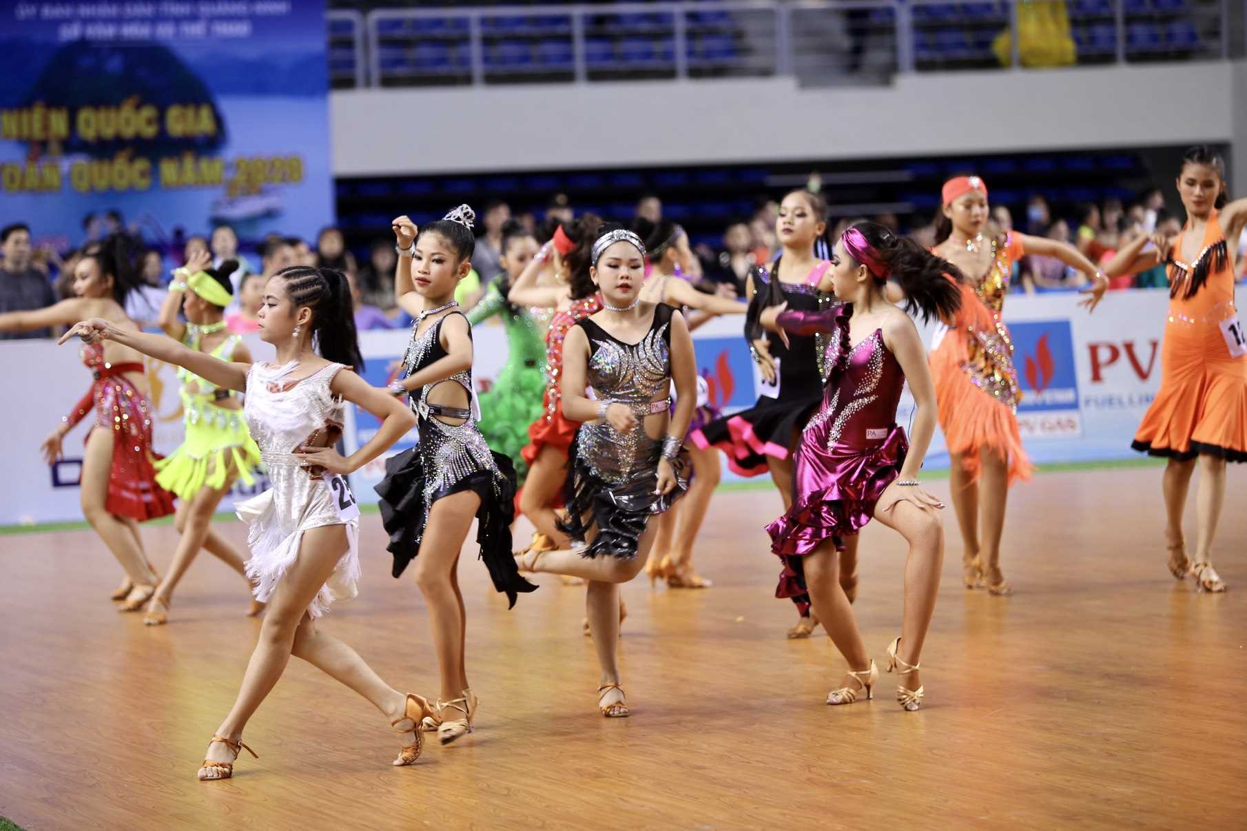 Quảng Ninh: Thể thao kích cầu du lịch - Ảnh 2.