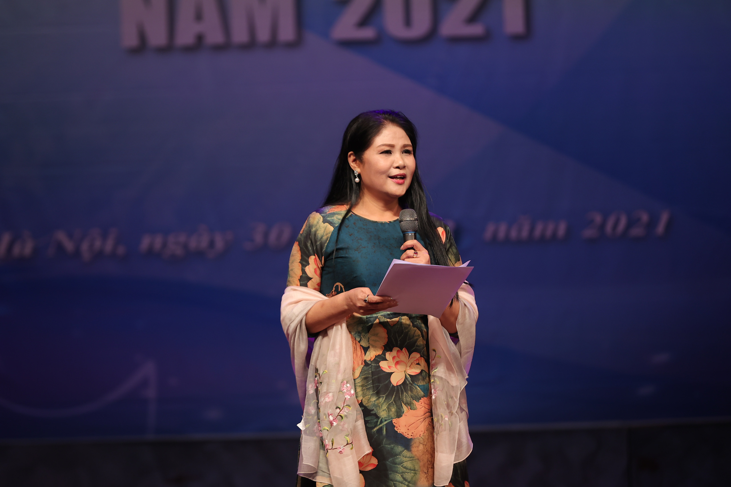 Nhiều tiết mục ấn tượng trong Hội thi “Phụ nữ duyên dáng, tài năng” năm 2021 - Ảnh 12.