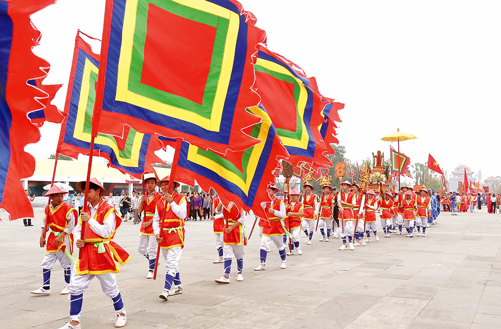 Lễ hội Đền Hùng - Điểm hội tụ văn hóa tâm linh của người dân đất Việt - Ảnh 1.