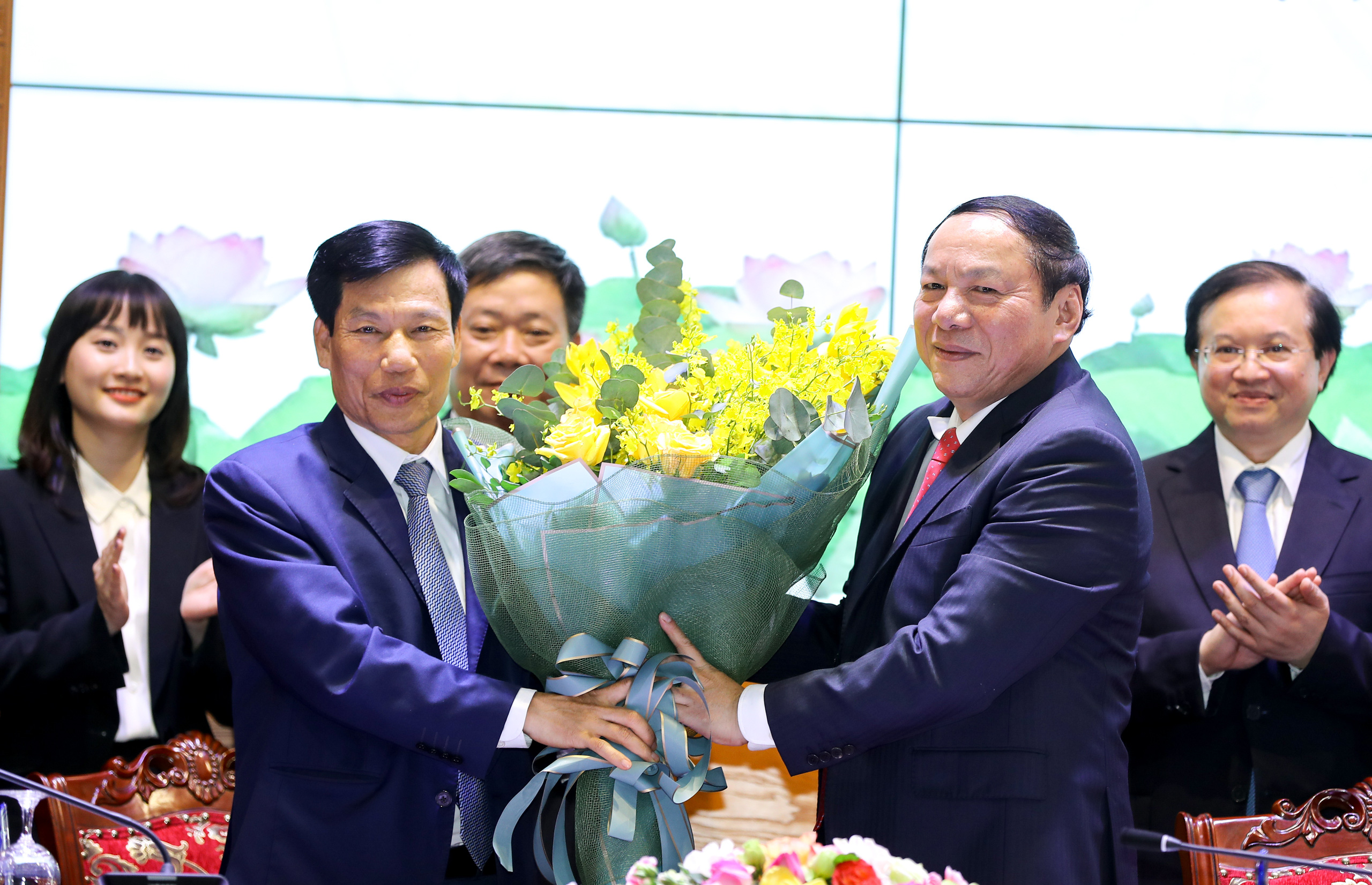 Bộ trưởng Nguyễn Văn Hùng: Phải học hỏi, vận dụng để đưa "cỗ xe tam mã" văn hóa, thể thao, du lịch về đích thành công - Ảnh 2.