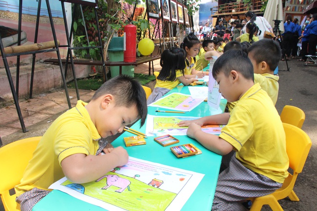 Đắk Lắk: Khai mạc Ngày sách và Văn hóa đọc Việt Nam lần thứ 8 - năm 2021 - Ảnh 2.
