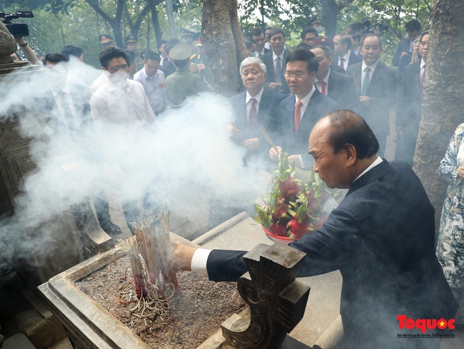 Lãnh đạo Đảng, Nhà nước dâng hương tưởng nhớ các vua Hùng - Ảnh 15.