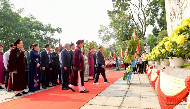Lãnh đạo Đảng, Nhà nước dâng hương tưởng nhớ các vua Hùng - Ảnh 18.