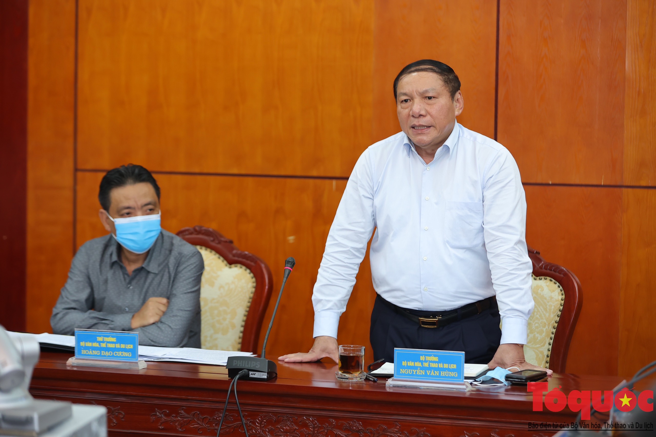Bộ trưởng Nguyễn Văn Hùng: "Không cho phép xảy ra tình trạng tham ô, tham nhũng trong quá trình triển khai xây dựng các công trình chuẩn bị cho SEA Games" - Ảnh 1.