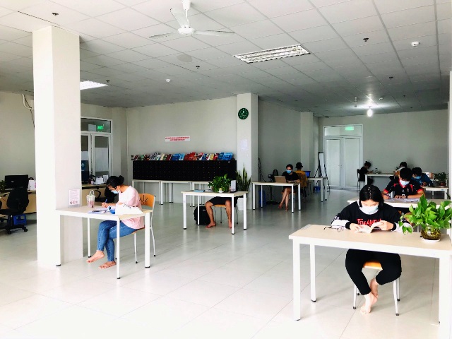 Thư viện Kiên Giang thực hiện các biện pháp phòng, chống dịch Covid-19 trong tình hình mới - Ảnh 1.