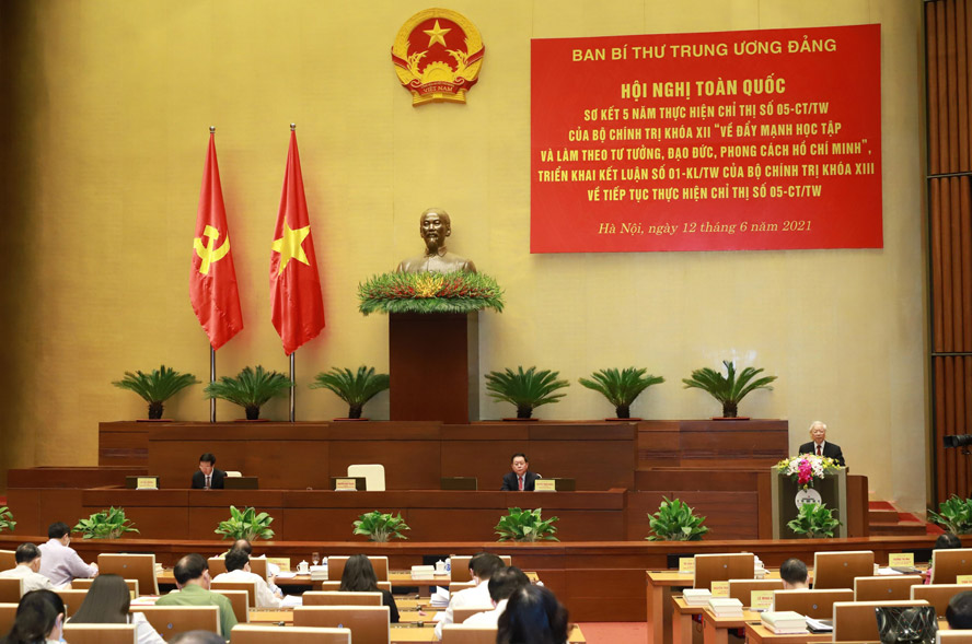 Học tập và làm theo tư tưởng, đạo đức, phong cách Hồ Chí Minh về ý chí tự lực, tự cường, khát vọng phát triển đất nước phồn vinh, hạnh phúc - Ảnh 1.