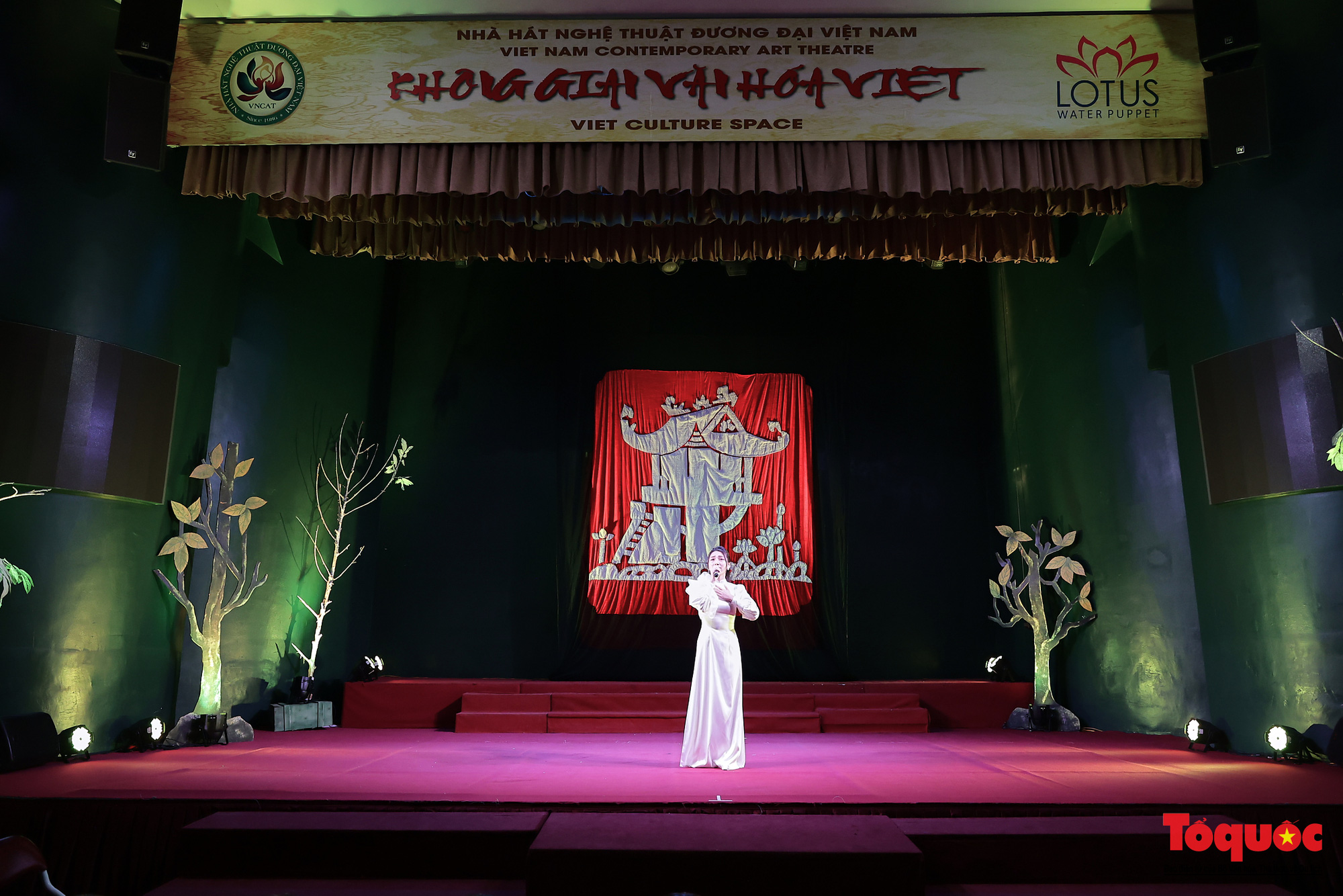Chương trình nghệ thuật đặc biệt không khán giả được livestream giữa mùa dịch tại 5 điểm cầu Hà Nội - Ảnh 6.