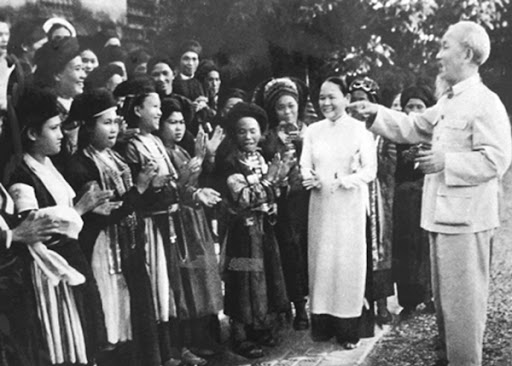 Về học và làm theo Bác - Ảnh 1.